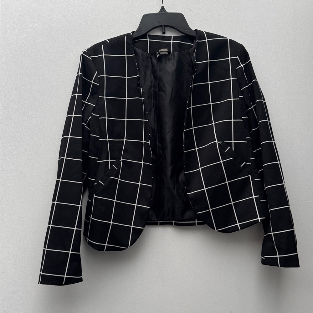 Divided H&M Black and White Blazer